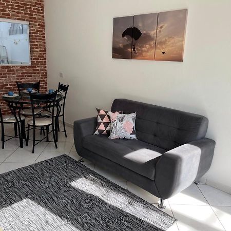 Loft Centro Com Ar Condicionado Charme & Aconchego Vila Boituva Exterior foto